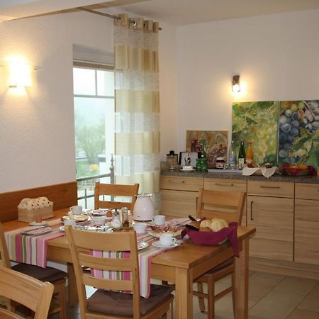 Weingut Goeres Hotel Briedel Ngoại thất bức ảnh
