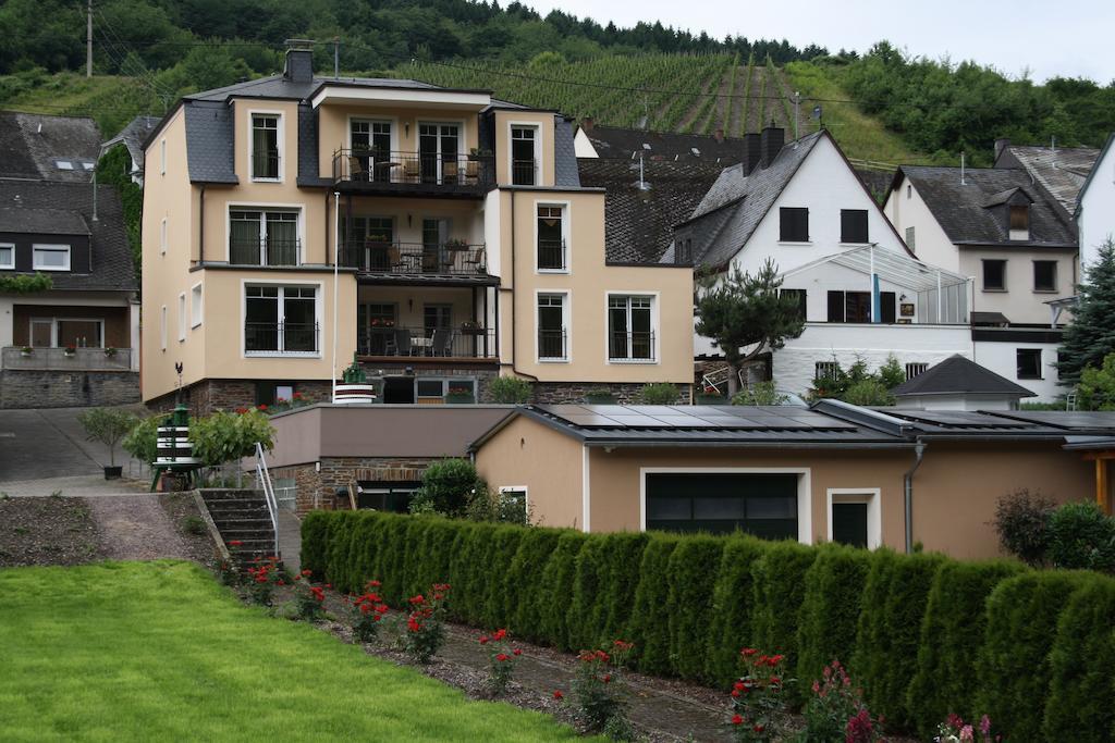 Weingut Goeres Hotel Briedel Ngoại thất bức ảnh